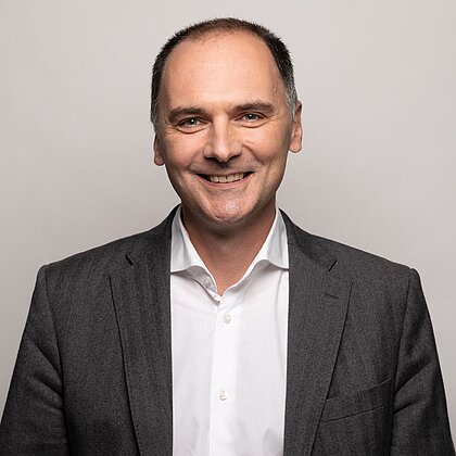 Portrait of Dr. Martin Steinhart